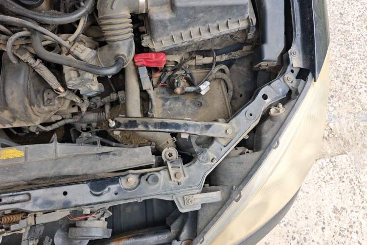 Used Geely Auto Vision 2010 1.5L Platinum Edition Engine Bay Left