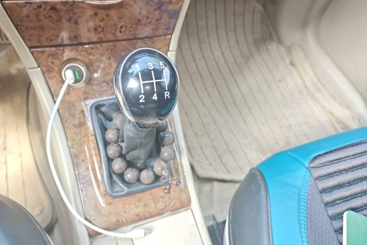 Used Geely Auto Vision 2010 1.5L Platinum Edition Gear Lever