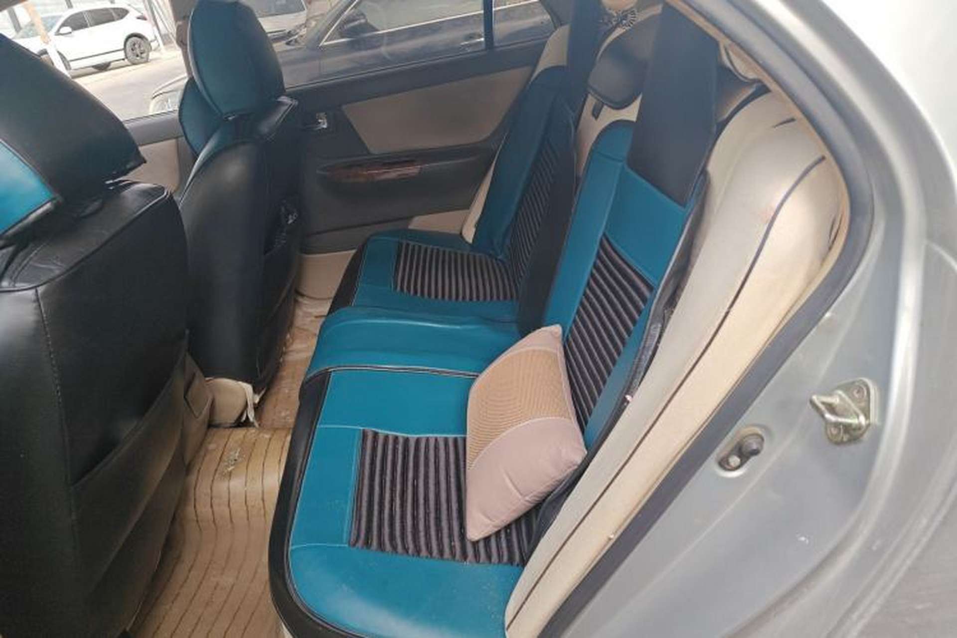 Used Geely Auto Vision 2010 1.5L Platinum Edition Left Rear Seat