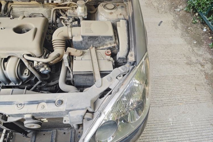 Used Geely Auto Vision 2012 1.5L CVVT Comfort Edition Engine Bay Left