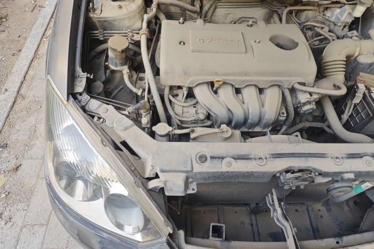Used Geely Auto Vision 2012 1.5L CVVT Comfort Edition Engine Bay Right