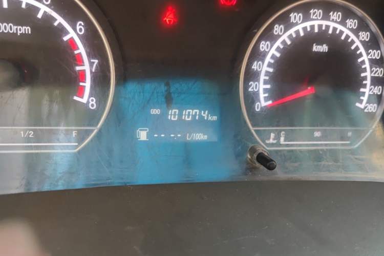 Used Geely Auto Vision 2012 1.5L CVVT Comfort Edition Odometer Close Up