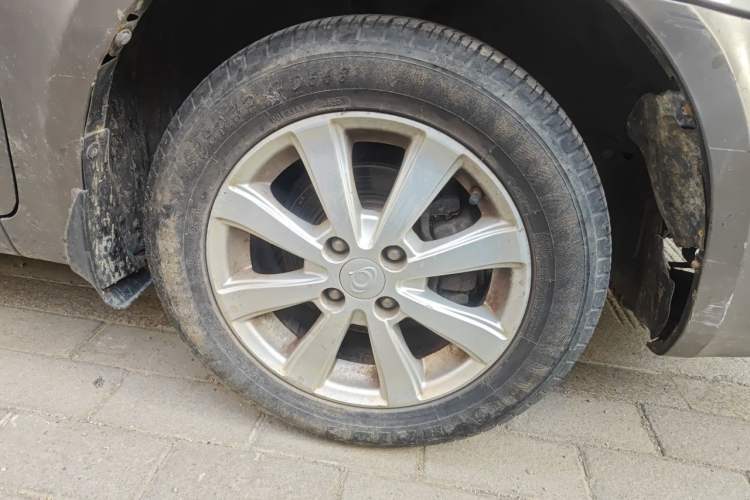 Used Geely Auto Vision 2012 1.5L CVVT Comfort Edition Right Front Wheel Hub