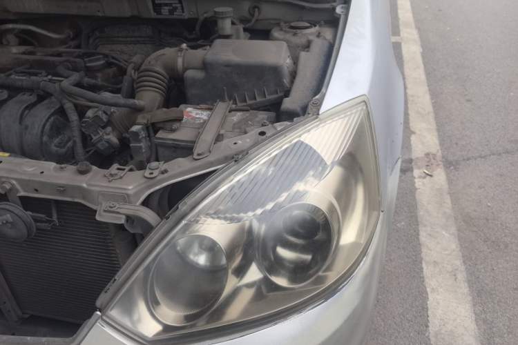 Used Geely Auto Vision 2012 1.5L CVVT Comfort Edition Engine Bay Left