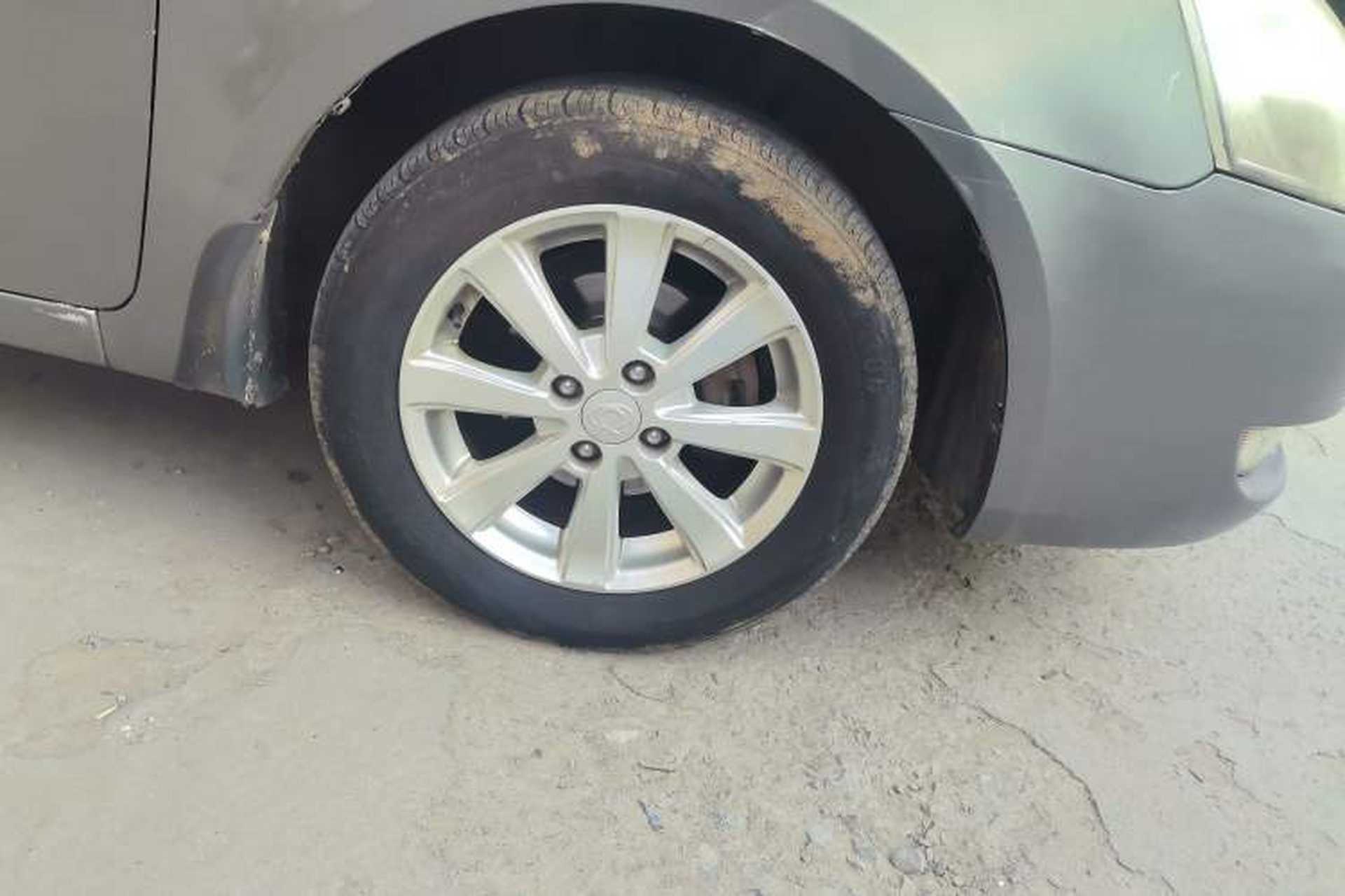 Used Geely Auto Vision 2012 1.5L CVVT Standard Edition Right Front Wheel Hub