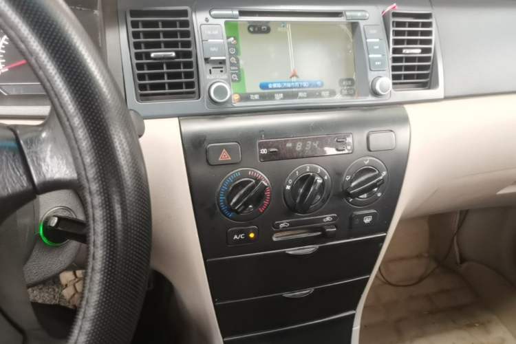 Used Geely Auto Vision 2013 1.5L Manual Comfort Model Audio And AC Panel