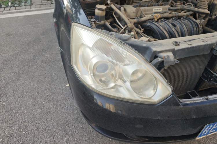 Used Geely Auto Vision 2013 1.5L Manual Comfort Model Right Front Headlight