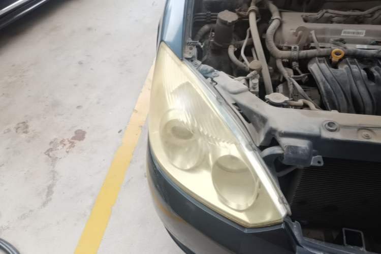Used Geely Auto Vision 2013 1.5L Manual Comfort Model Right Front Headlight