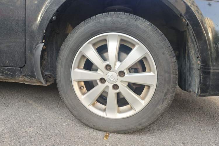 Used Geely Auto Vision 2013 1.5L Manual Comfort Model Right Front Wheel Hub