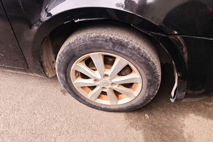Used Geely Auto Vision 2013 1.5L Manual Comfort Model Right Front Wheel Hub