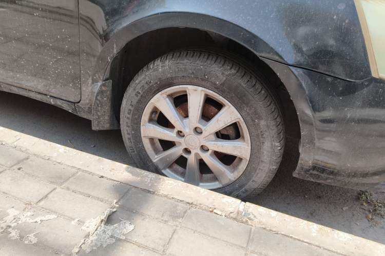 Used Geely Auto Vision 2013 1.5L Manual Comfort Model Right Front Wheel Hub