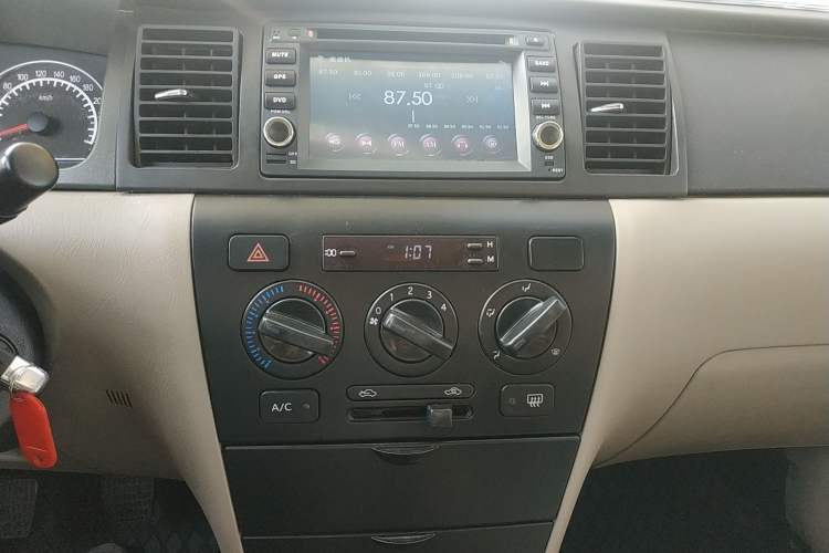 Used Geely Auto Vision 2013 1.5L Manual Comfort Model Audio And AC Panel