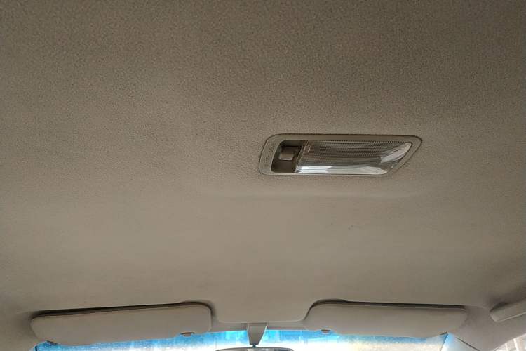 Used Geely Auto Vision 2013 1.5L Manual Comfort Model Headliner