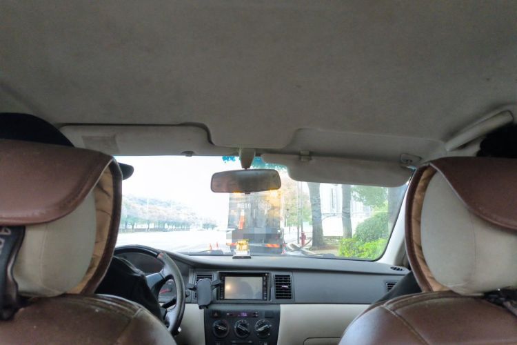 Used Geely Auto Vision 2013 1.5L Manual Comfort Model Headliner