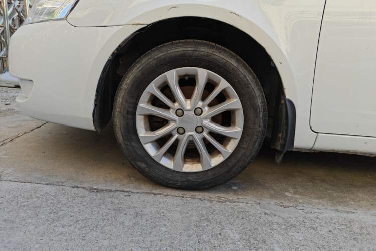 Used Geely Auto Vision 2013 1.5L Manual Comfort Model Left Front Wheel Hub