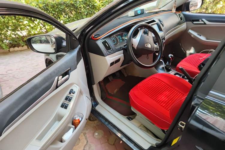 Used Geely Auto Vision 2015 1.5L Manual Elite Model Driver Seat