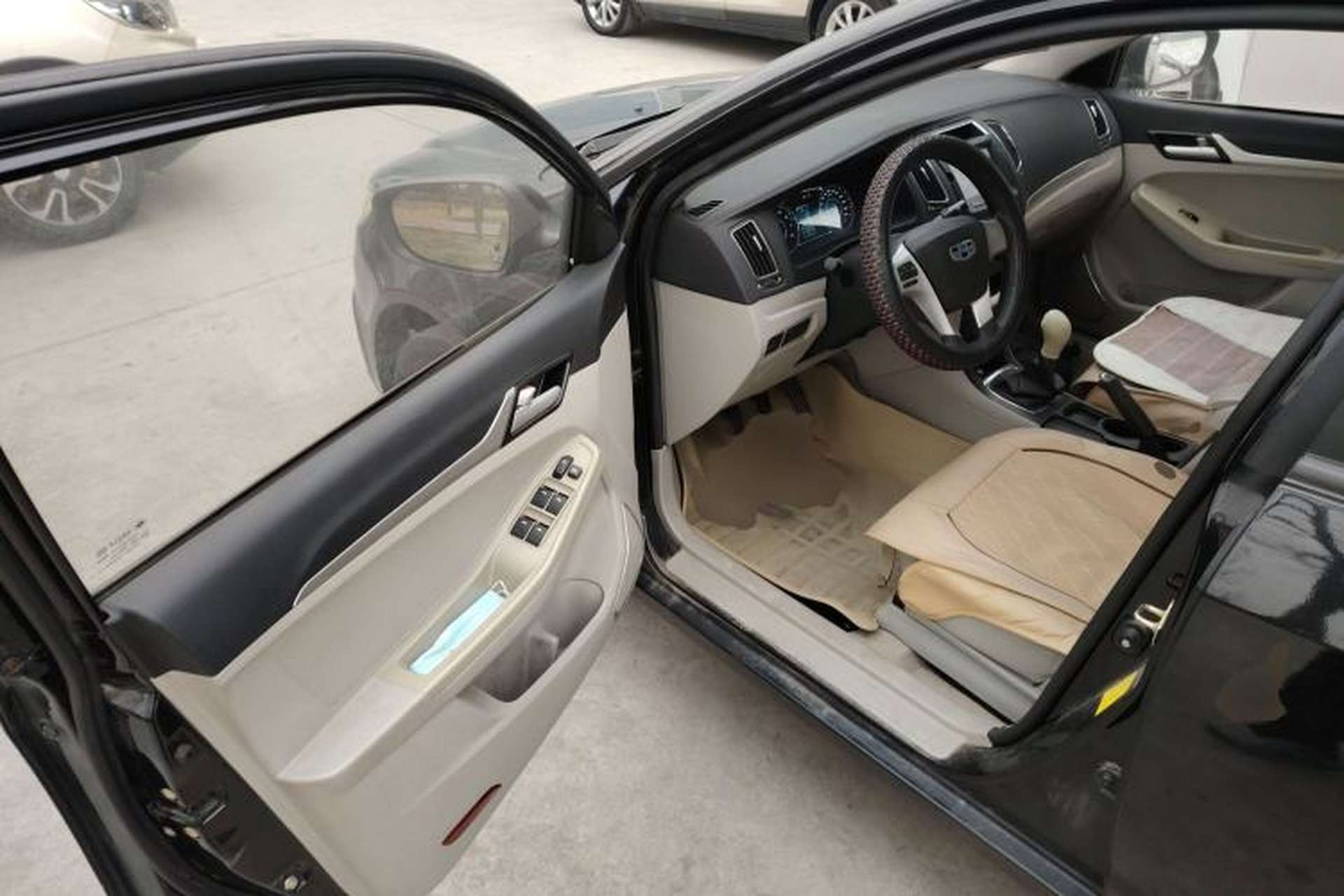 Used Geely Auto Vision 2015 1.3T Manual Luxury Model Driver Seat