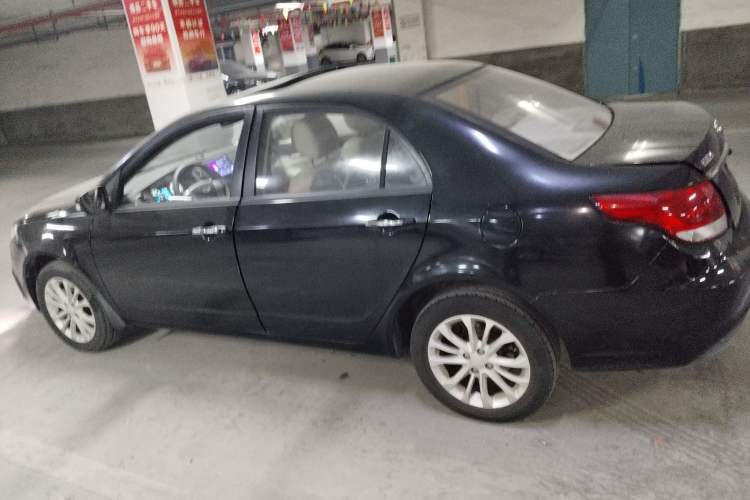 Used Geely Auto Vision 2015 1.5L Manual Elite Model Exterior 3