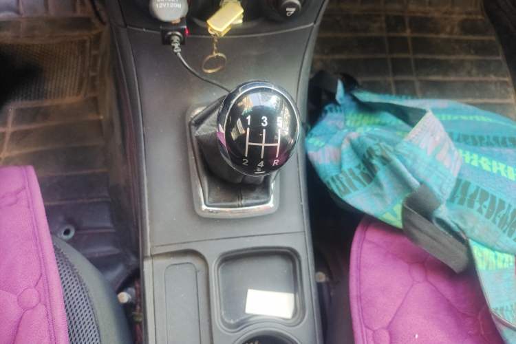 Used Geely Auto Vision 2015 1.5L Manual Happiness Edition Gear Lever