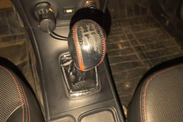 Used Geely Auto Vision 2015 1.5L Manual Happiness Edition Gear Lever