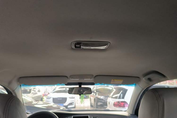 Used Geely Auto Vision 2015 1.5L Manual Happiness Edition Headliner