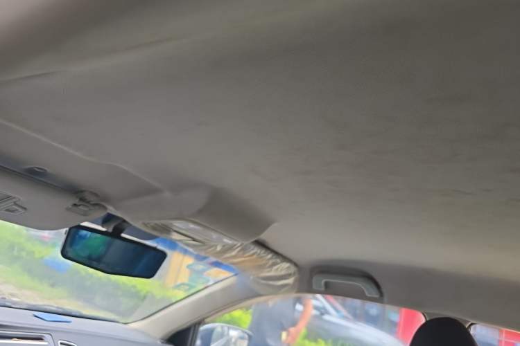 Used Geely Auto Vision 2015 1.5L Manual Happiness Edition Headliner