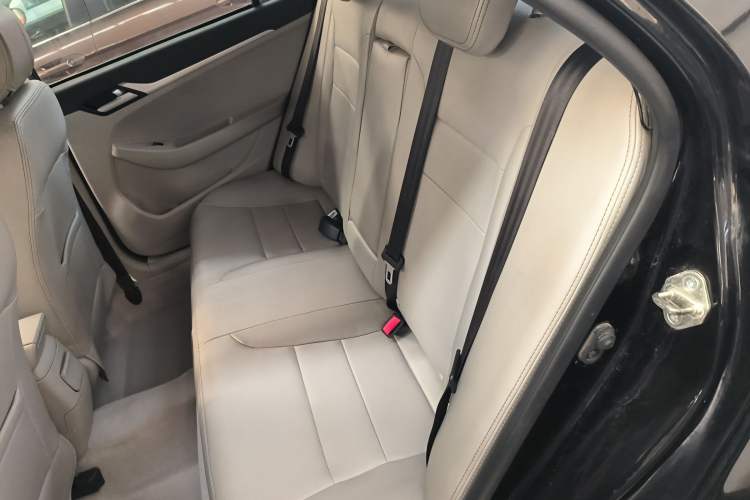 Used Geely Auto Vision 2015 1.5L Manual Happiness Edition Left Rear Seat