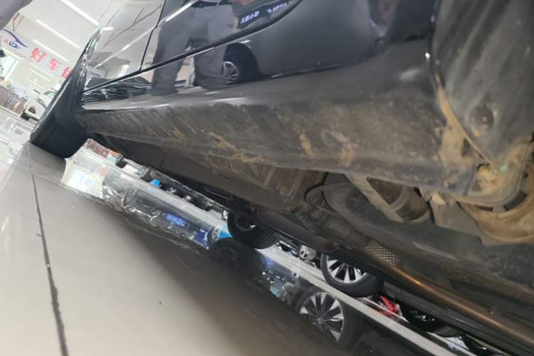Used Geely Auto Vision 2015 1.5L Manual Elite Model Left Side Sill