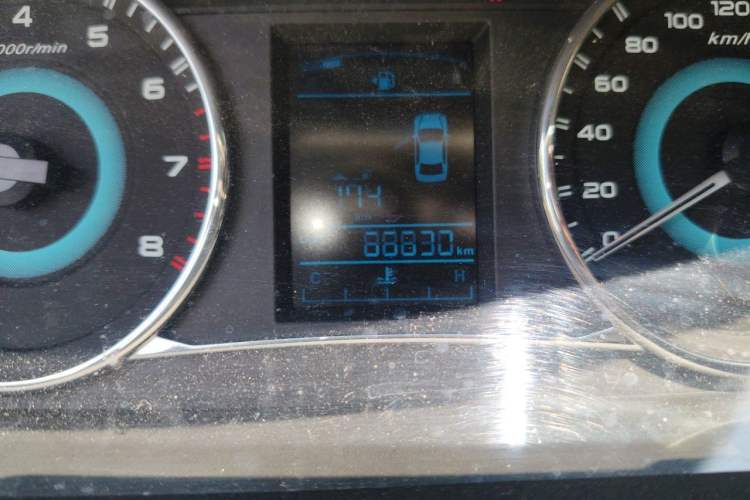 Used Geely Auto Vision 2015 1.5L Manual Elite Model Odometer Close Up