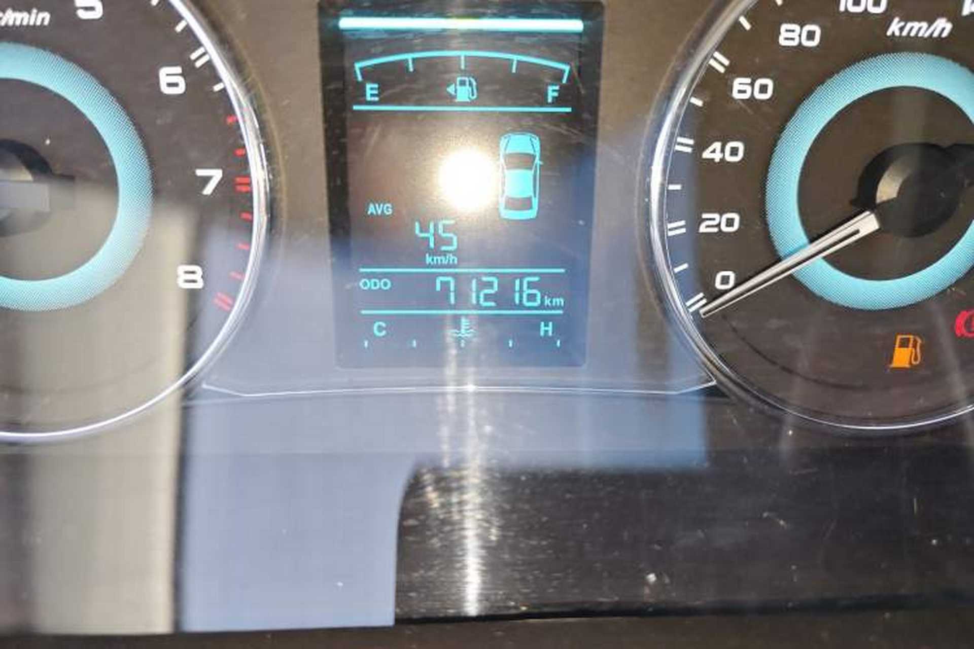Used Geely Auto Vision 2015 1.5L Manual Happiness Edition Odometer Close Up