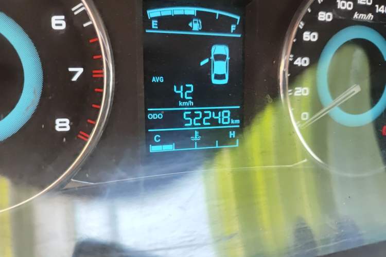 Used Geely Auto Vision 2015 1.5L Manual Elite Model Odometer Close Up