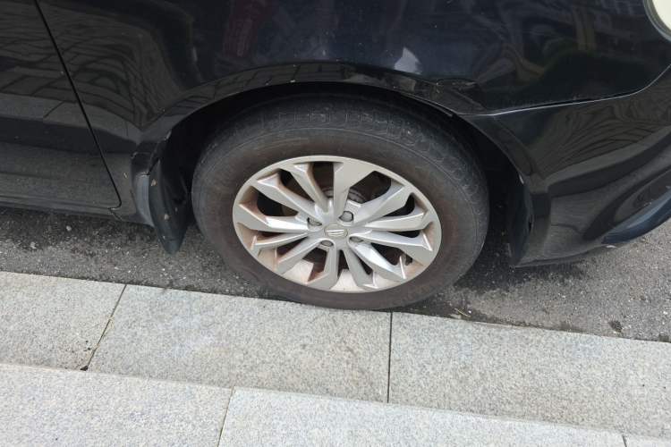 Used Geely Auto Vision 2015 1.5L Manual Happiness Edition Right Front Wheel Hub