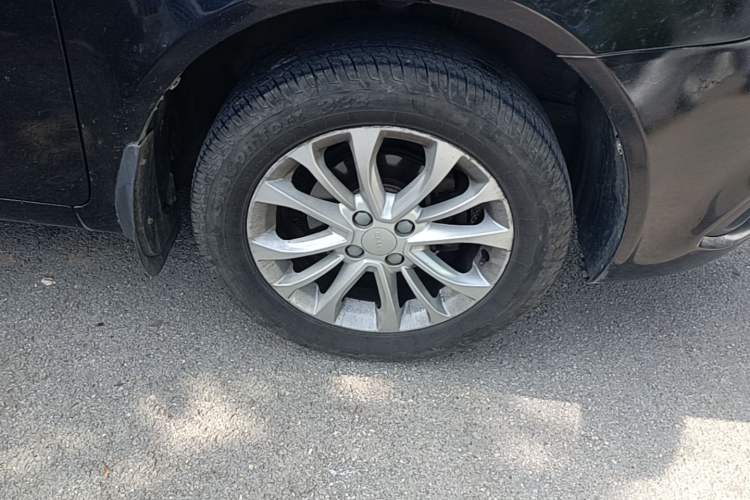 Used Geely Auto Vision 2015 1.5L Manual Elite Model Right Front Wheel Hub