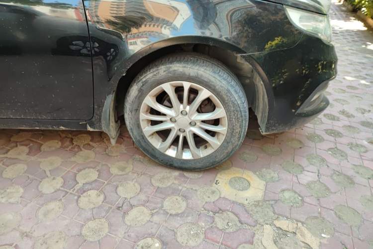 Used Geely Auto Vision 2015 1.5L Manual Elite Model Right Front Wheel Hub
