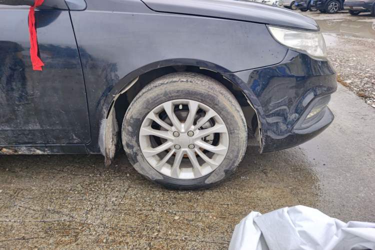 Used Geely Auto Vision 2015 1.5L Manual Elite Model Right Front Wheel Hub