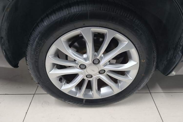 Used Geely Auto Vision 2015 1.5L Manual Elite Model Right Rear Wheel Hub