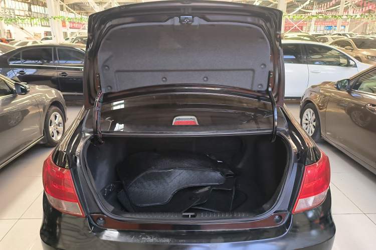 Used Geely Auto Vision 2015 1.5L Manual Happiness Edition Trunk
