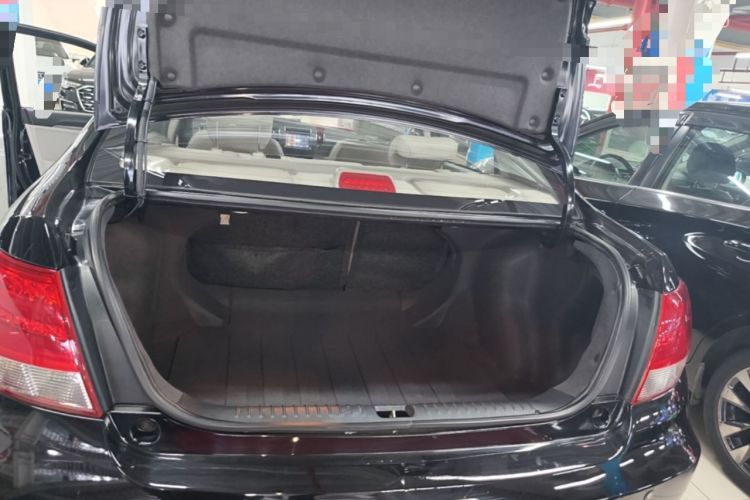 Used Geely Auto Vision 2015 1.5L Manual Elite Model Trunk
