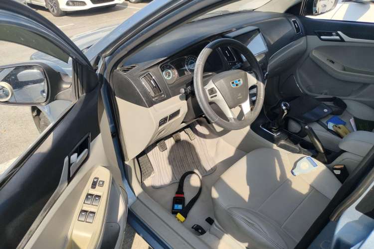 Used Geely Auto Vision 2015 1.5L Manual Elite Model Driver Seat