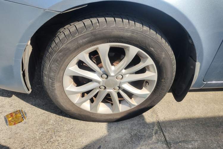 Used Geely Auto Vision 2015 1.5L Manual Elite Model Left Front Wheel Hub