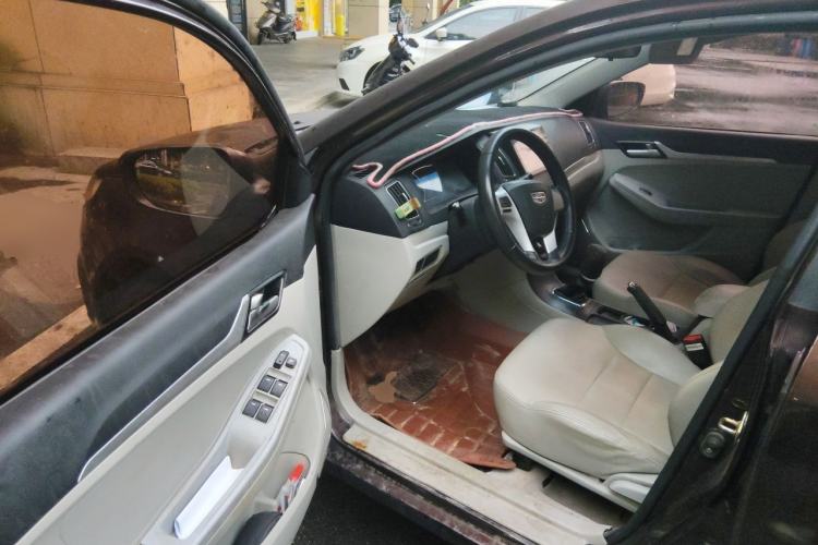 Used Geely Auto Vision 2015 1.5L Manual Elite Model Driver Seat