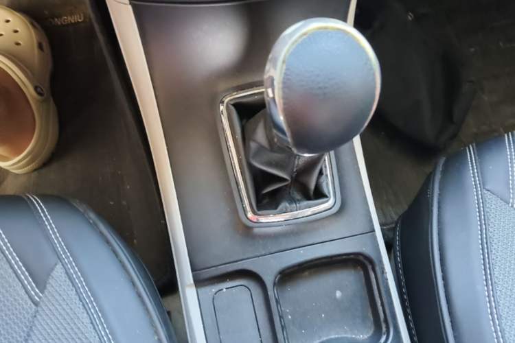 Used Geely Auto Vision 2015 1.5L Manual Elite Model Gear Lever