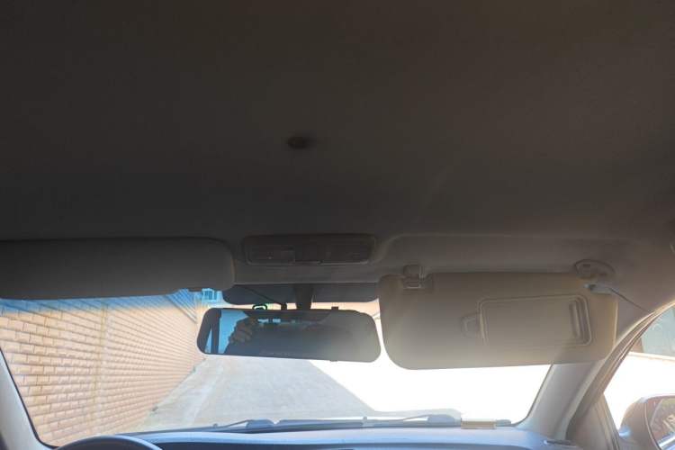 Used Geely Auto Vision 2015 1.5L Manual Happiness Edition Headliner