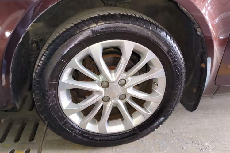 Used Geely Auto Vision 2015 1.5L Manual Happiness Edition Left Front Wheel Hub