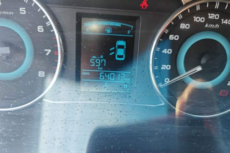 Used Geely Auto Vision 2015 1.5L Manual Elite Model Odometer Close Up