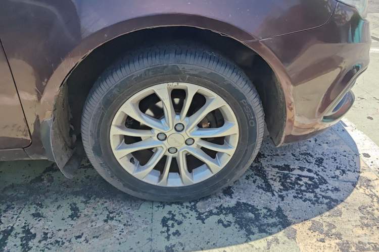 Used Geely Auto Vision 2015 1.5L Manual Elite Model Right Front Wheel Hub