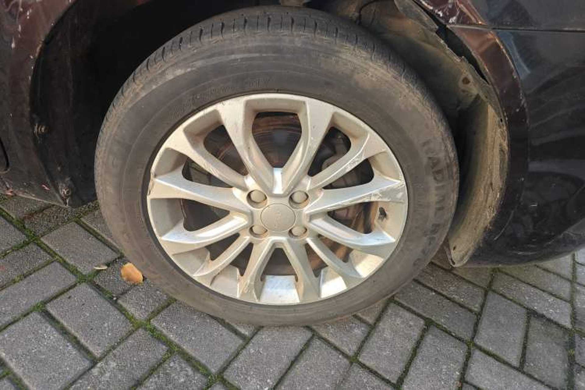 Used Geely Auto Vision 2015 1.5L Manual Elite Model Right Front Wheel Hub