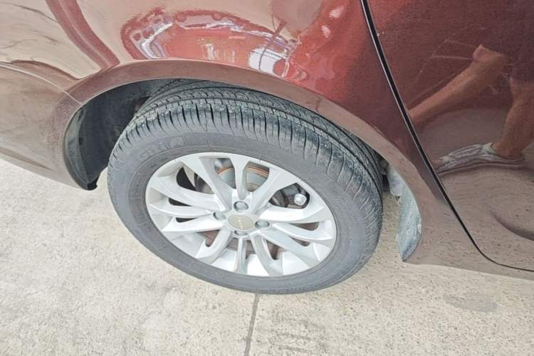 Used Geely Auto Vision 2015 1.5L Manual Elite Model Right Rear Wheel Hub