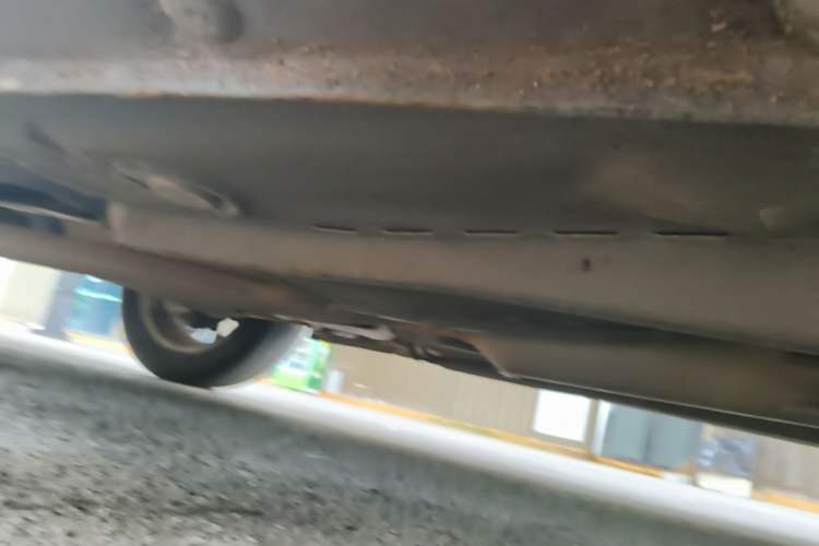 Used Geely Auto Vision 2015 1.5L Manual Elite Model Right Side Sill