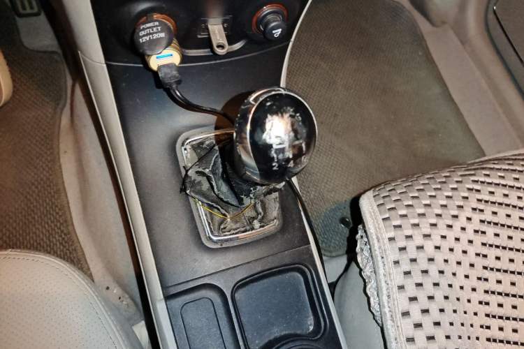 Used Geely Auto Vision 2015 1.5L Manual Elite Model Gear Lever